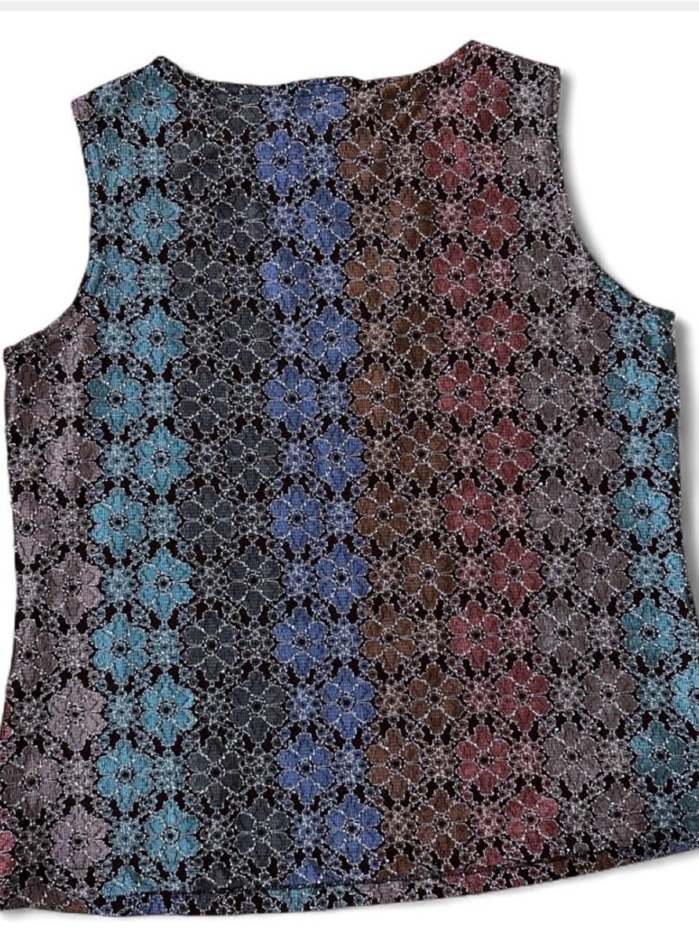 Multicolored Top - Picture 4 of 5